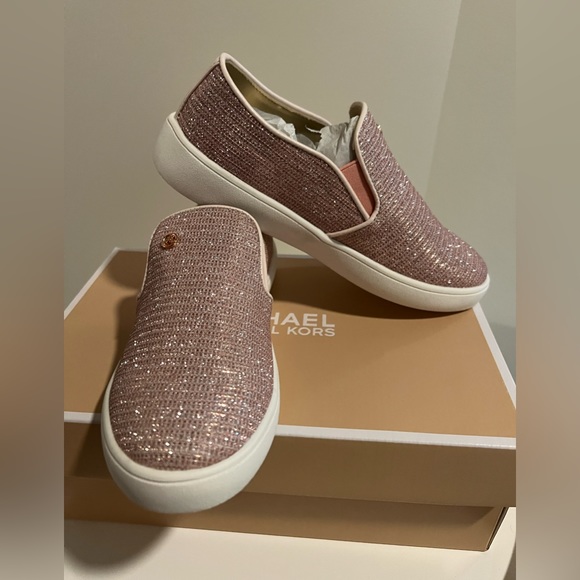 Michael Kors girls slip ons sneakers - Picture 1 of 5